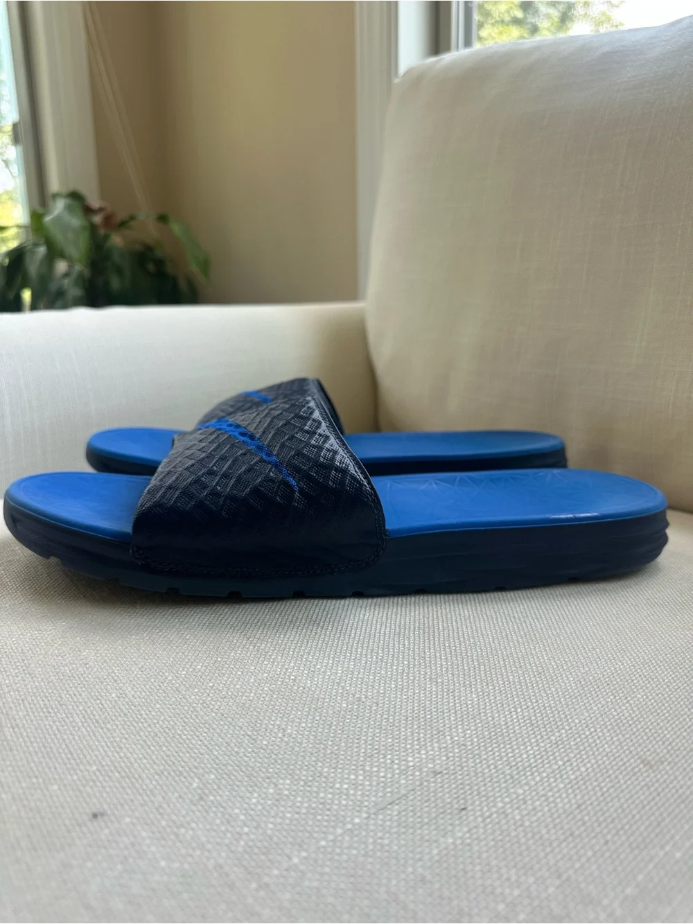 NEW Nike Solarsoft Slide Sandals Men’s Size 14 Blue Black Swoosh Athletic